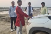All size plot available in chhata goverdhan road near chhata railway station