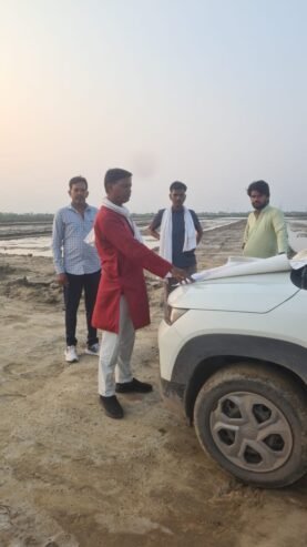 All size plot available in chhata goverdhan road near chhata railway station